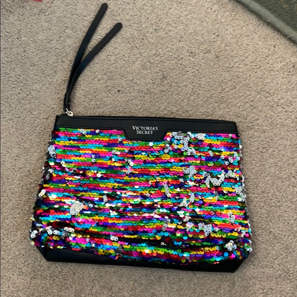 Victoria’s secret pouch